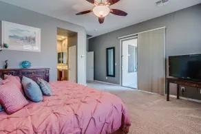 Sparkling clean family retreat with pool, game room, Wi-Fi  golf & Lake Pleasant - Image 5