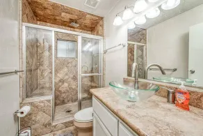 Pet Friendly Gem near Fresno State Airport - Image 2