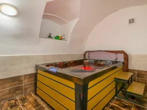 Villa indipendente con WIFI, piscina privata, vasca idromassaggio, TV, patio, animali ammessi - Image 4