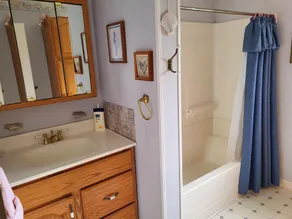 Beautiful 'Saltbox Cape Cod' with Water Views on 3 Levels - Image 2
