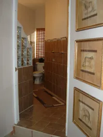 Belle GRANDE maison privée avec piscine privée, bain à remous, terrasse - Image 5