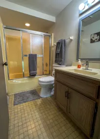 Country Retreat- Salem WI- 4 Bdrm 2.5 Bath  sleeps 13 people. - Image 3