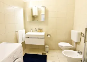 Vacation house Umag Savudrija, near the beach, balcony with sea view, WiFi - Image 5