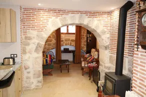 Casa Antigua con Todas las Comodidades de hoy y Poder Disfrutar - Image 3