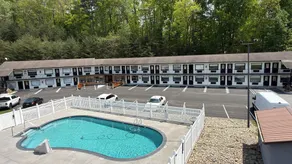 Motorcycle Inn - Image 2