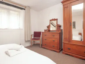 1 bedroom accommodation in Looe - Image 5