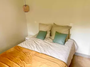 Petite maison avec jardin au calme - Image 4