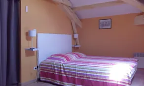 CASA DEL PERSONAGGIO IN UN PARCO TRATTATO VICINO A ST ANTONIN NOBILE VA - Image 4