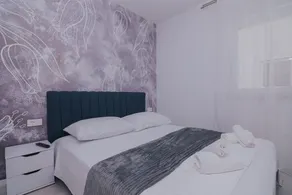Two-Bedroom Apartment, Pool - Image 5