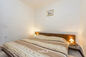 Apartment LYNA on the ground floor with garden in a quiet location 300m from the beach with crystal clear sea - Image 5