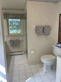 Winterbrook House: A Jewel in Manchester Village. 15 min to Skiing & Equestrian - Image 3
