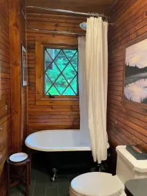 Classic Great Camp Carriage House - Image 5