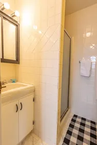 Charming French Studio Apartment - Image 2