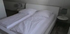 Appartamento con 2 camere da letto - Image 4
