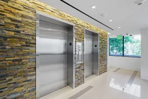 Newly refurbished 3 bed apartment in Key Biscayne  - Image 2