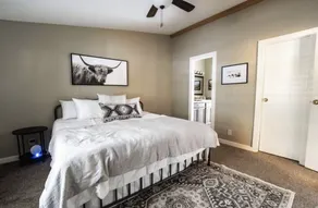 Charming Country Retreat w/ hot tub-10 min from Downtown McKinney! - Image 5