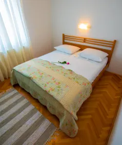 Nice and fresh two with sea views, large balcony and pool access. - Image 4