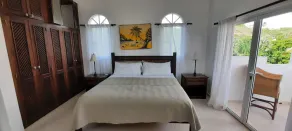 A luxury condo that is a work of ART, 200 feet from the beach, - Image 5