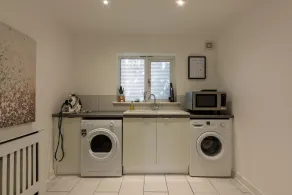 Cotswold holiday let with hot tub - The Old Garage - Image 2