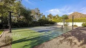 Manor Retreat – Pool, Spa & Pickleball- Villa -Anlage in Paradise Valley - Image 2