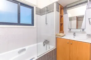 Frente a la playa Villa con piscina. Ideal para familias. Mucha privacidad. - Image 3