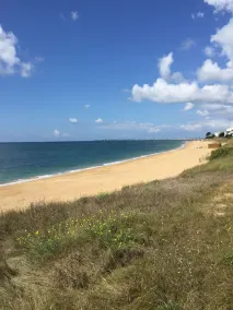 Bonito dúplex con playa y tenis en la misma puerta. - Image 5