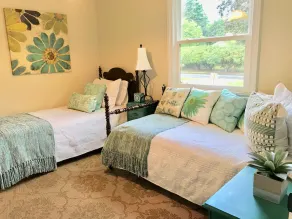 Sommerhus med adgang til Vancouver Lake! Hyggeligt, rent og behageligt! - Image 4