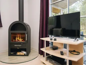 Idyllic Holiday Home in Store Fuglede near Forest - Image 3