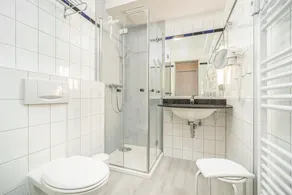 Villa Kurpark - Wohnung 512 - Romantische Ferienwohnung direkt an Deich und - Image 2