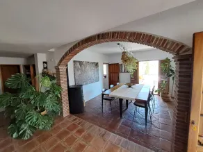 Villa with private pool, 10 people, 5 bathrooms - Image 2