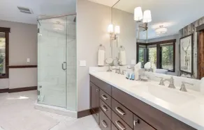 Hyler Mountain Lodge Vacation Home at Windcliff - Image 4