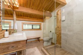 Chalet with private Pool, Hottub, and Sauna! - Image 2