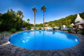 BETWEEN SPA AND SEA YOU CAN RELAX - Image 5