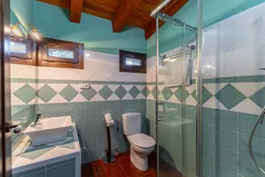 Apartment 'Casa Alta' with Shared Pool, Private Terrace and Wi-Fi - Image 4