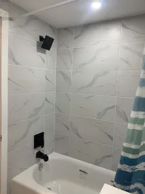 lovely 1 bedroom apartment in a quiet neighborhood. - Image 2