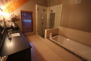 Kicking Horse ski Chalet Ottima vista, 2 fuochi a legna, vasca idromassaggio, sauna, pavimento riscaldato - Image 2