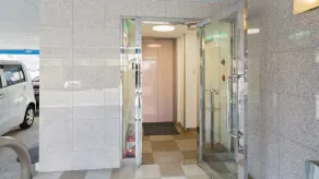 Business Hotel East Park Ritsurin - Image 3
