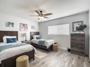 Charming 3 bd/2ba home - KING bed w/ non heated POOL near Old Town Scottsdale! - Image 5