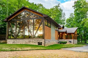 This Gives a “Cabin” a Whole New Meaning! - Image 5