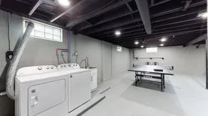 Football Hall of Fame Hideaway: Cozy & Convenient  - Image 2