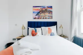 Wonderful 2 Bedrooms one Bathroom near Portobello - Image 5