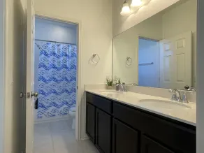 Spacious North Austin Retreat ✦ Family Pet Friendly ✦ Near Domain, Q2 & Downtown - Image 5