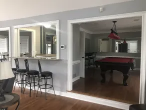 Beautiful Lakehouse W/ stunning sunsets private dock, pool, pool table sleeps 12 - Image 2