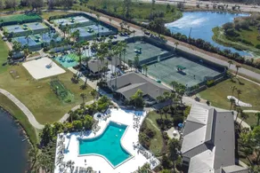 Golf And Tennis Community-Course Views-Corner Unit - Image 4