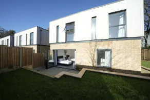 Ealing Broadway Great Stay 7-Minute Walk from the Underground - Image 4