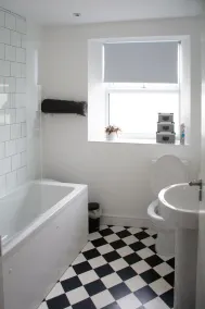 Sleeps 16 with style and space- and a hot tub! - Image 2