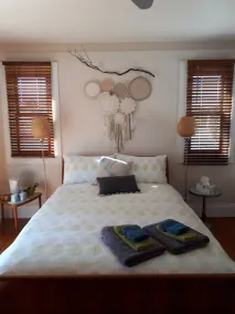 Vous vous sentirez à l'aise dans cette \"maison loin de chez vous\". - Image 3