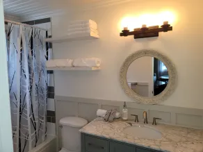 Cheerful & cozy 3 Bedroom Cottage w/Hot tub - Image 4
