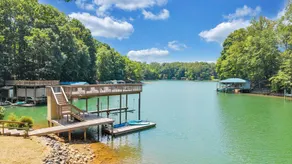 Beacon Pointe, New 7-Bed Lakefront Luxury w/ Covered Decks + Heated Salt Water Pool, Hot Tub, Dock! - Image 2
