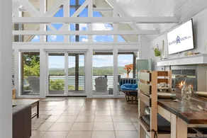 Enchanting Cottage with Sweeping Lake Views, Golden Sunsets, Hot Tub, Nature Trail & Dog-Friendly - Image 3